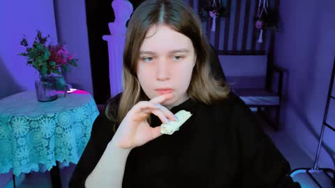 Snapshot of fioramarmoris chatting on 01-26-25, 05:02 fiora online show from 01-26-25, 05:02