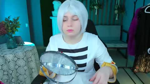 Snapshot of fioramarmoris chatting on 02-22-25, 08:18 fiora online show from 02-22-25, 08:18