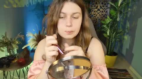 Snapshot of fioramarmoris chatting on 11-15-25, 05:49 fiora online show from 11-15-25, 05:49