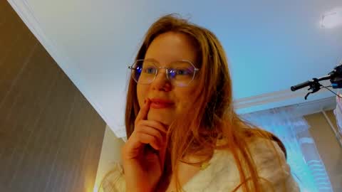 fire_luna online show from 01-08-25, 08:16