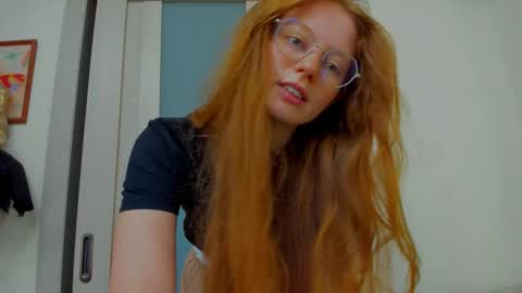 fire_luna online show from 09-09-25, 04:12