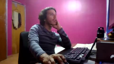 Ricardo online show from 02-25-25, 03:42