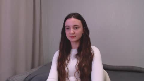 fireflies_fly_ online show from 03-12-25, 07:06