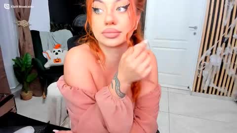 Snapshot of fireflowers_ chatting on 11-06-25, 09:59 Kallisy online show from 11-06-25, 09:59