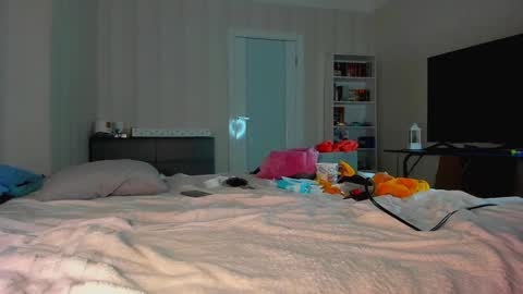 Alice online show from 01-17-25, 04:36