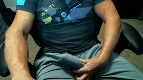 fitguy40 online show from 04-22-26, 03:20