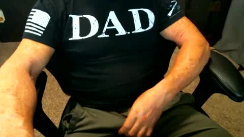 Snapshot of fitguy40 chatting on 06-25-26, 10:03 fitguy40 online show from 06-25-26, 10:03