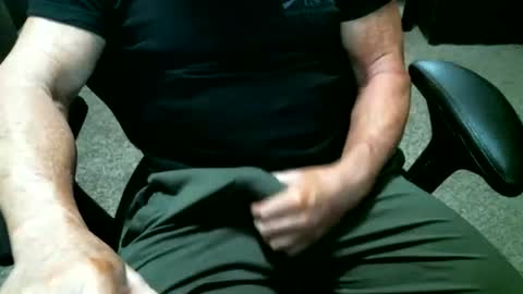 Snapshot of fitguy40 chatting on 07-14-26, 03:11 fitguy40 online show from 07-14-26, 03:11