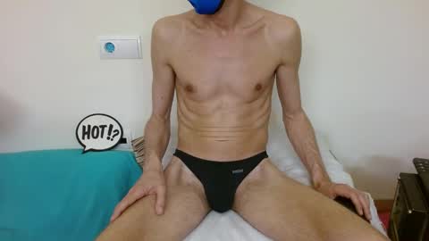 Snapshot of fithotguy90 chatting on 06-04-26, 06:47 Luis online show from 06-04-26, 06:47