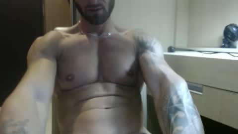 Snapshot of fitness1989 chatting on 11-16-25, 11:16 fitness1989 online show from 11-16-25, 11:16