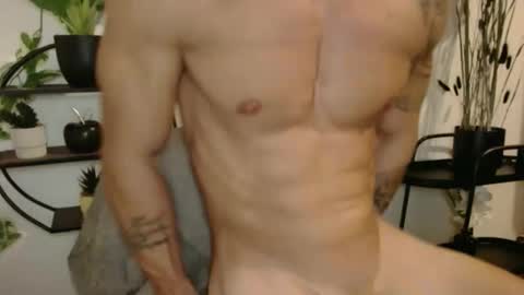 Snapshot of fitness1989 chatting on 01-16-26, 08:18 fitness1989 online show from 01-16-26, 08:18