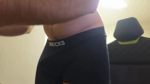 Snapshot of fitnessboy18 chatting on 02-12-26, 06:08 online show from 02-12-26, 06:08