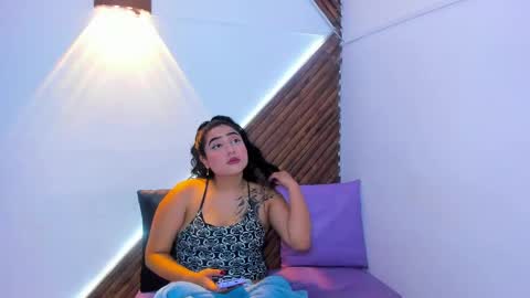 Snapshot of fkndream18 chatting on 06-08-26, 01:50 Sophia Antonella Ryan online show from 06-08-26, 01:50