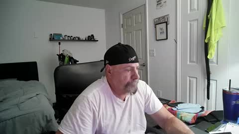 Florida guy online show from 02-16-25, 03:58