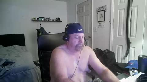 Florida guy online show from 10-25-25, 01:40