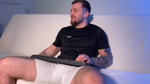 Flamefury18 online show from 03-19-26, 07:34