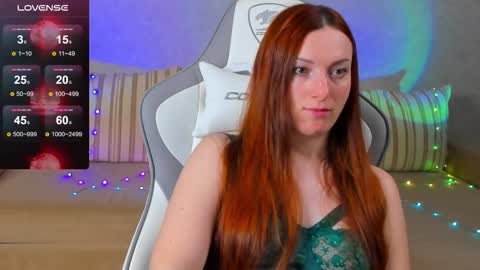 Yana online show from 10-21-25, 01:17