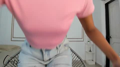 Flavia online show from 09-18-25, 07:38