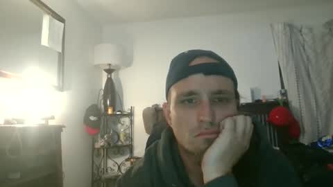 fleetingfeeling online show from 12-17-25, 07:58