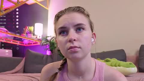 Leia online show from 10-16-25, 08:48