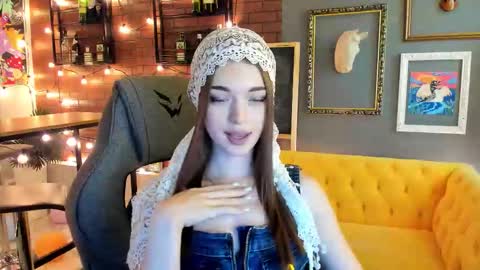 Snapshot of flexyfoxy chatting on 09-17-25, 08:38 Flexyfoxy online show from 09-17-25, 08:38