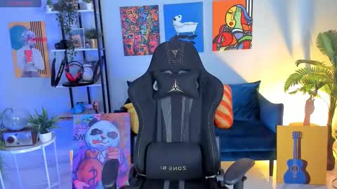 Snapshot of flexyfoxy chatting on 11-26-25, 11:44 Flexyfoxy online show from 11-26-25, 11:44