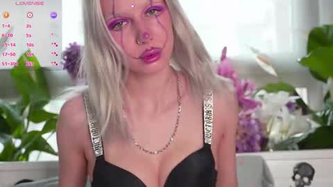 Snapshot of flexylover_ chatting on 10-26-25, 09:48 Im nude naked fuck lovense online show from 10-26-25, 09:48