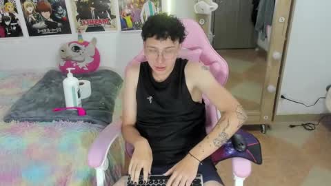 fli_uwu24 online show from 01-13-25, 06:06