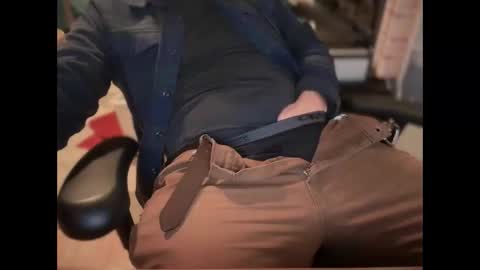 Snapshot of flickyerswitch chatting on 10-18-25, 08:26 Monty online show from 10-18-25, 08:26