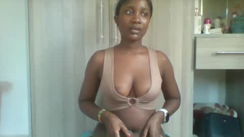 Snapshot of flirty_arrya chatting on 05-20-26, 09:15 flirty_arrya online show from 05-20-26, 09:15