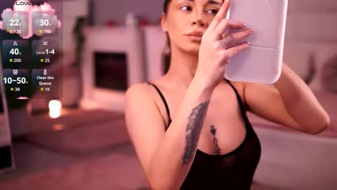 Ana online show from 11-23-25, 01:38