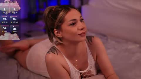 Snapshot of flirty_fawn chatting on 06-16-26, 09:17 Ana online show from 06-16-26, 09:17