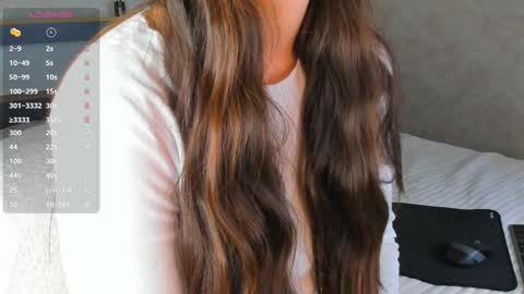 Emely  online show from 02-26-26, 04:00