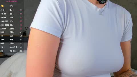 Emely  online show from 03-31-26, 02:46