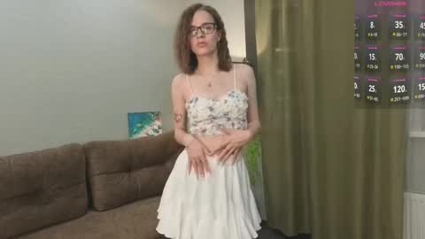 Snapshot of florafitch chatting on 10-10-25, 01:32 Anna online show from 10-10-25, 01:32