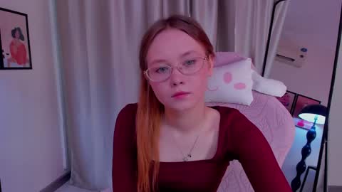hey there guys im Flora no not the one from WInx. But I love magical stuff and especially I love nature. I dont know I thin online show from 05-08-26, 04:18