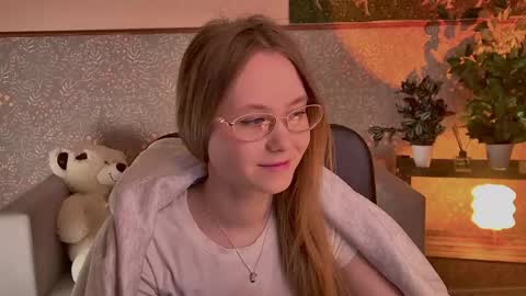 hey there guys im Flora no not the one from WInx. But I love magical stuff and especially I love nature. I dont know I thin online show from 05-22-26, 03:46