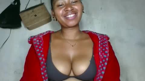 florencia011 online show from 11-10-25, 04:06