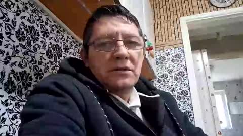 Snapshot of florincar chatting on 02-01-26, 02:26 florincar online show from 02-01-26, 02:26