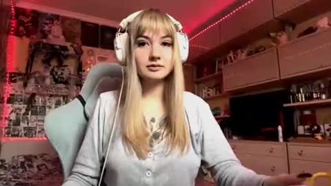 Alice online show from 06-14-26, 09:44