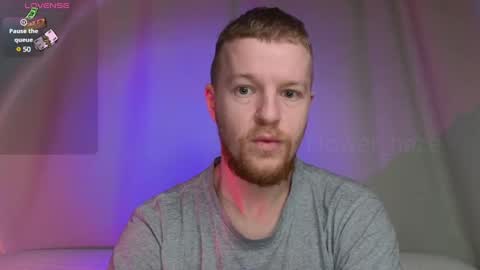 Snapshot of flower_haze chatting on 01-19-25, 01:44 Alexander online show from 01-19-25, 01:44