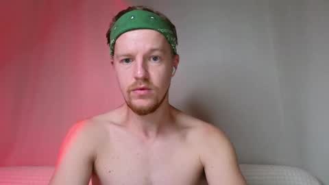 Snapshot of flower_haze chatting on 11-26-25, 05:03 Alexander online show from 11-26-25, 05:03