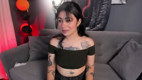 Snapshot of flower_smith_ chatting on 10-14-25, 12:06 Its a pleasure to meet you. Im Flower. Help me reach 1k. Follow me. online show from 10-14-25, 12:06