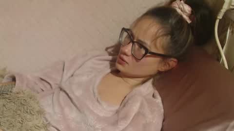 say meow and send tip  online show from 10-30-25, 05:35