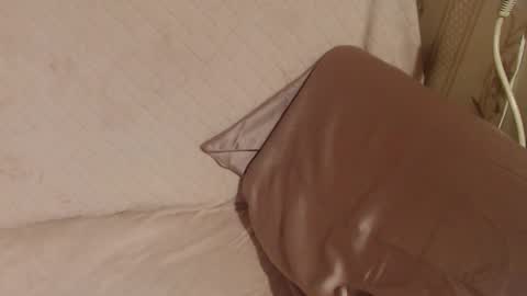 say meow and send tip  online show from 11-07-25, 06:19