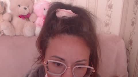 say meow and send tip  online show from 05-05-26, 07:05