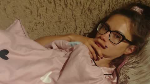 say meow and send tip  online show from 09-13-25, 03:34