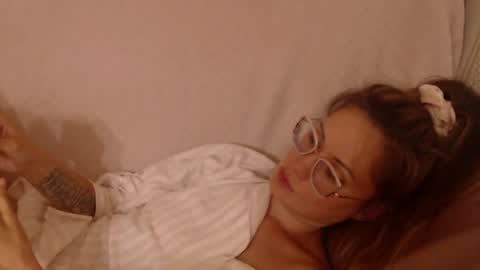 say meow and send tip  online show from 07-11-26, 03:26