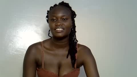 flowerdiva002 online show from 11-27-25, 05:37