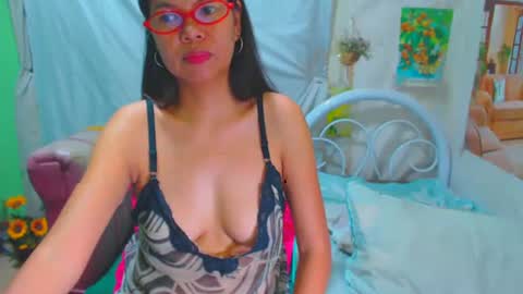 Snapshot of flowerfresh chatting on 02-19-25, 11:38 Lexii online show from 02-19-25, 11:38